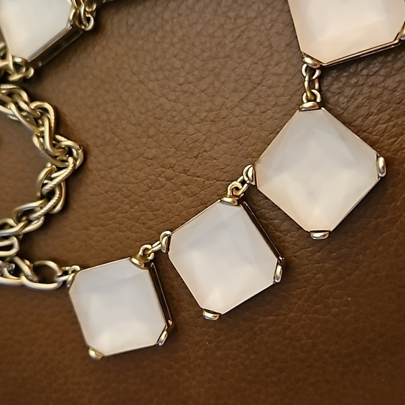 LOFT Opaque Light Pink Acrylic Square Gem Chain Necklace - Picture 3 of 8